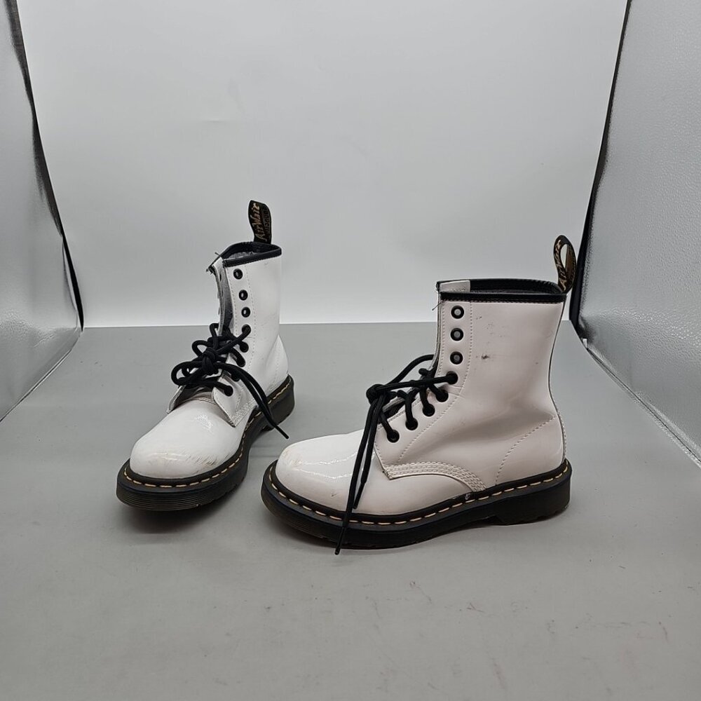 Dr. Martens White Jadon Platform Boots - 6 - Women's Air Wair W Soles Bouncing